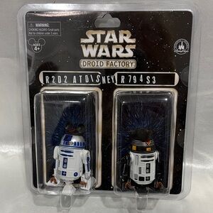 Star Wars Droid Factory R2-D2 & Black/White Astromech Twin Pack - Star Wars
